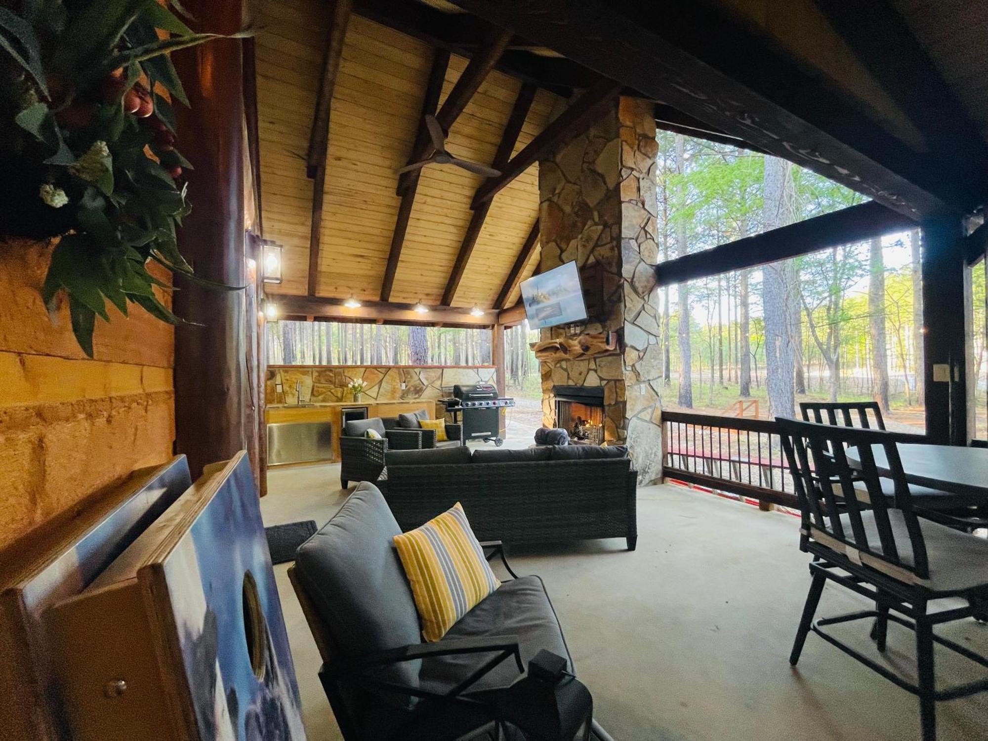 Wolf Creek Luxury Cabin Broken Bow Exterior photo